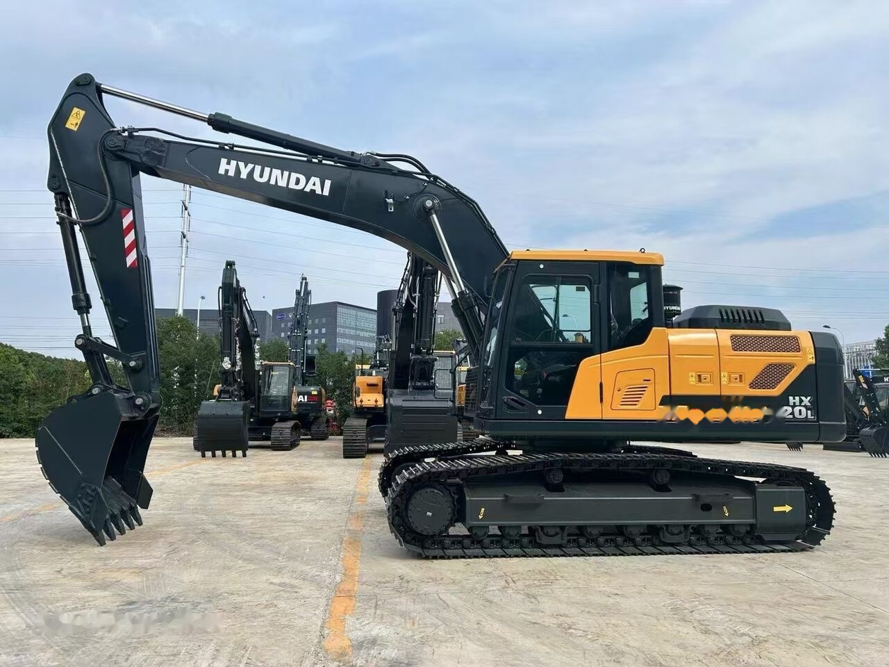 Hyundai HX220 New - Crawler excavator: picture 2 Hyundai HX220 New - Crawler excavator: picture 2