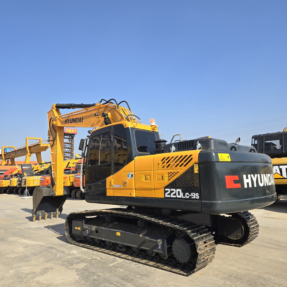 Hyundai R220-9S - Crawler excavator: picture 5 Hyundai R220-9S - Crawler excavator: picture 5