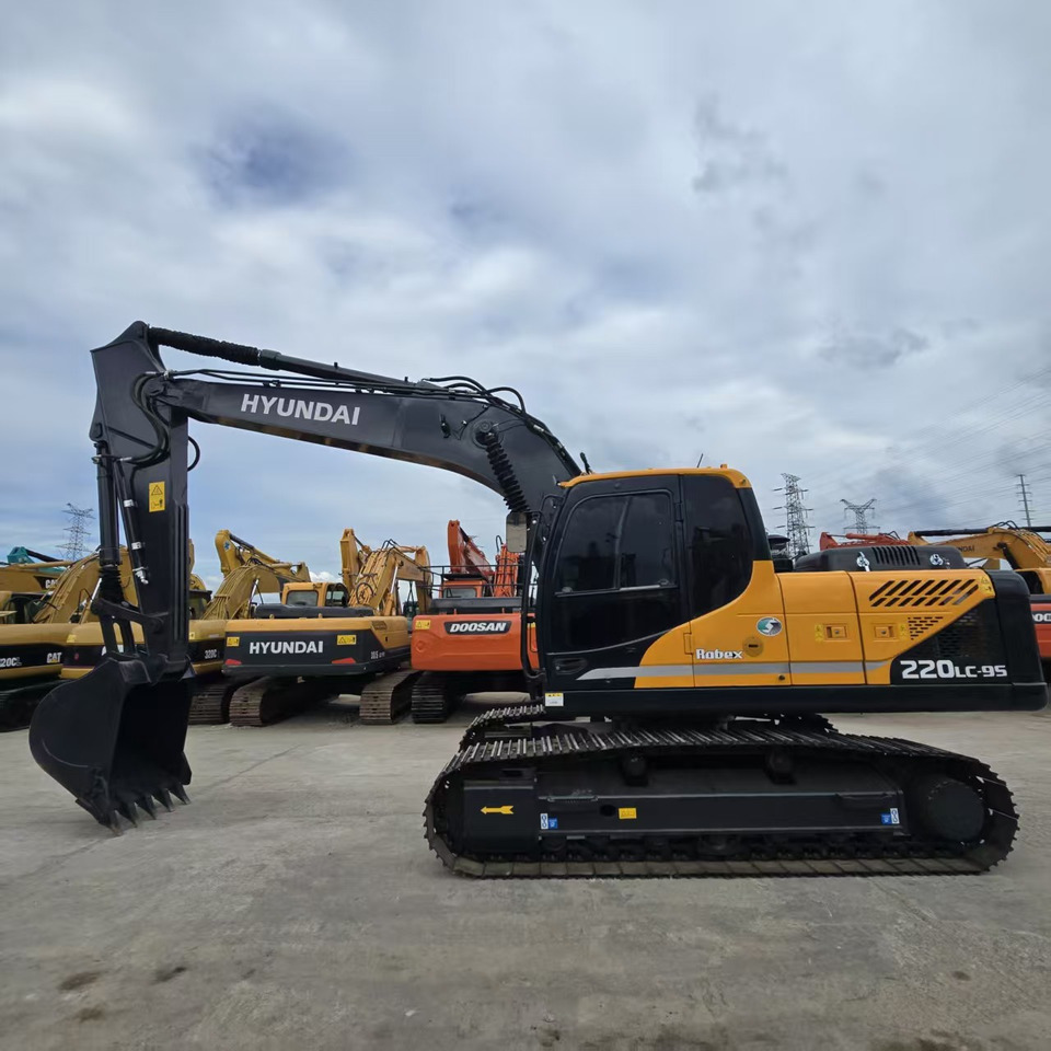 Hyundai R220LC-9S - Crawler excavator: picture 4 Hyundai R220LC-9S - Crawler excavator: picture 4