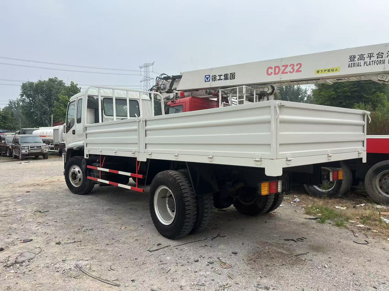 ISUZU Cargo truck leasing ISUZU Cargo truck: picture 6