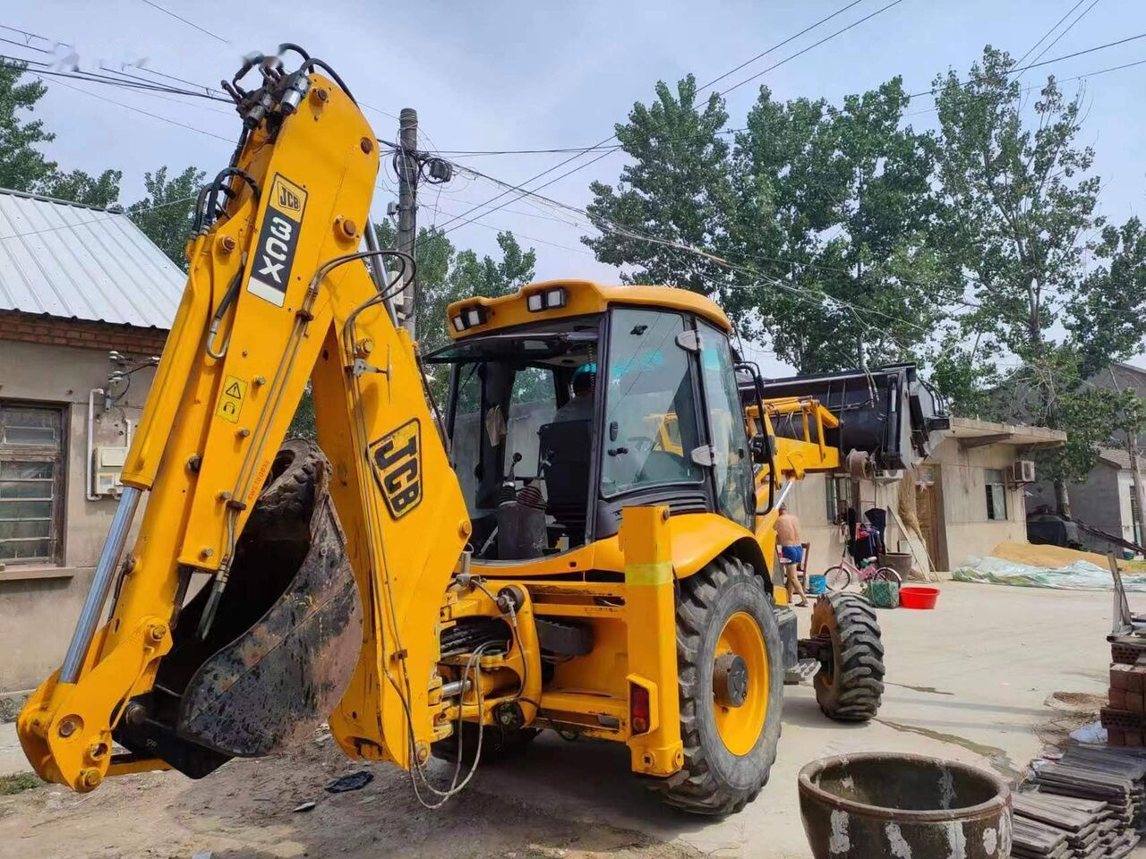 JCB 3CX - Backhoe loader: picture 1 JCB 3CX - Backhoe loader: picture 1