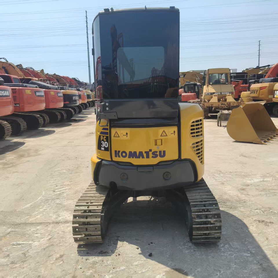 KOMATSU PC30 - Mini excavator: picture 4 KOMATSU PC30 - Mini excavator: picture 4
