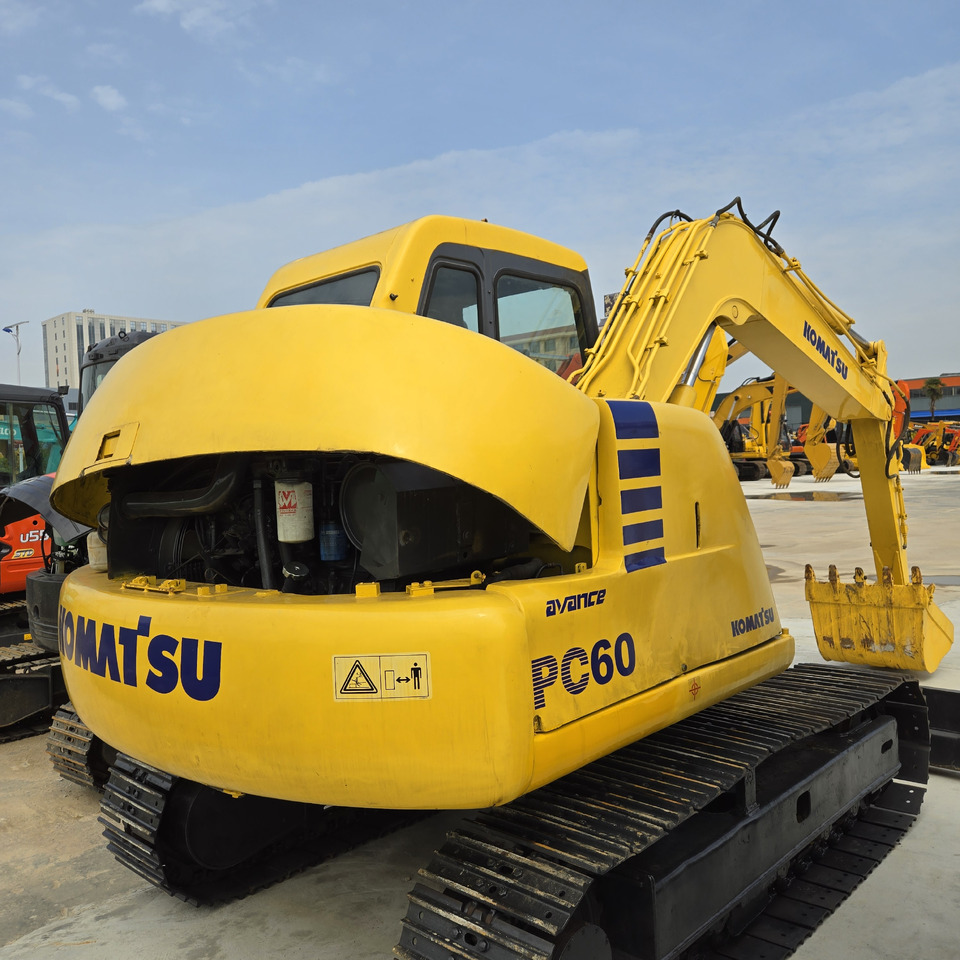 KOMATSU PC60 - Mini excavator: picture 1 KOMATSU PC60 - Mini excavator: picture 1