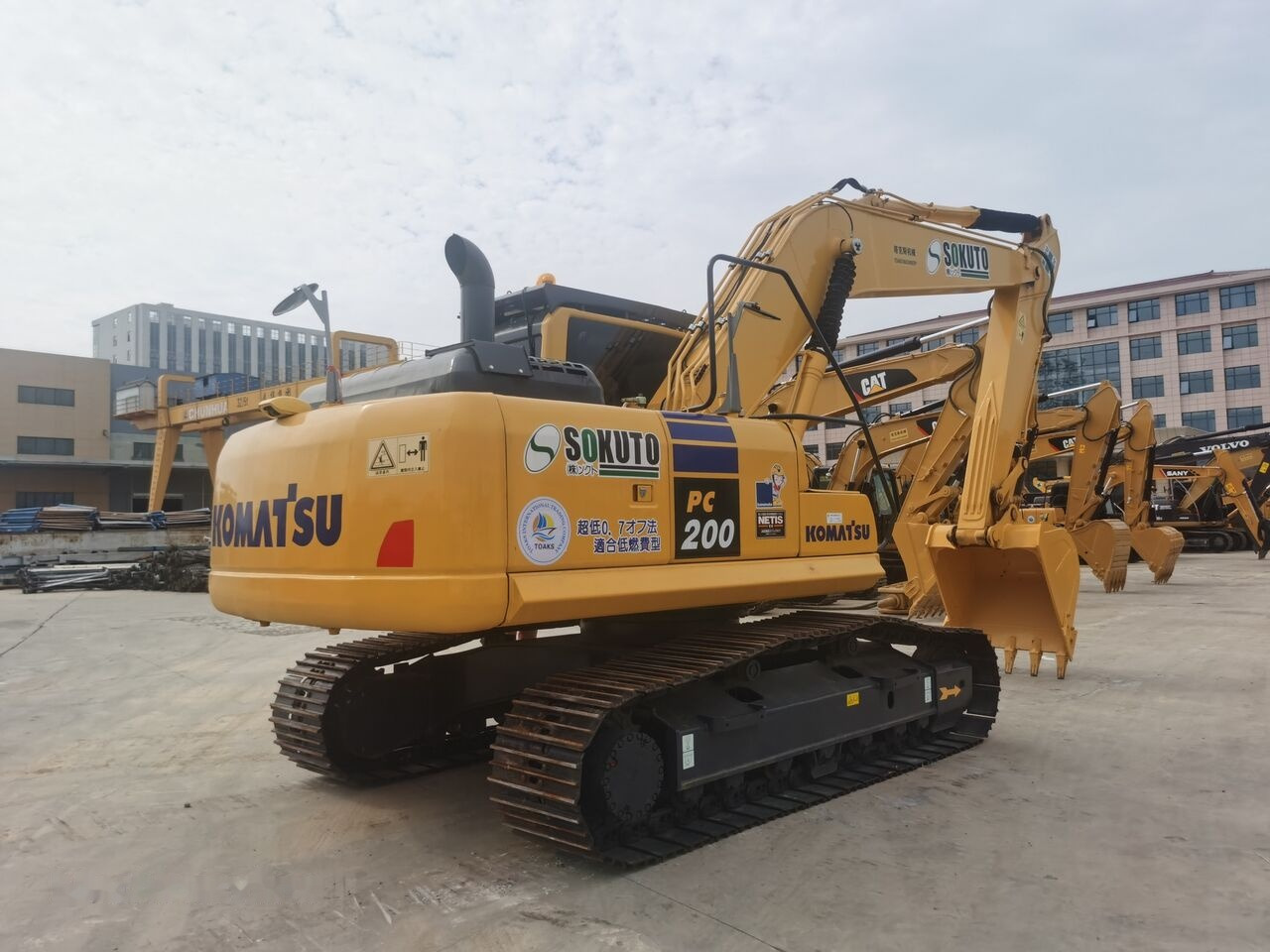 Komatsu PC200-8 - Crawler excavator: picture 1 Komatsu PC200-8 - Crawler excavator: picture 1
