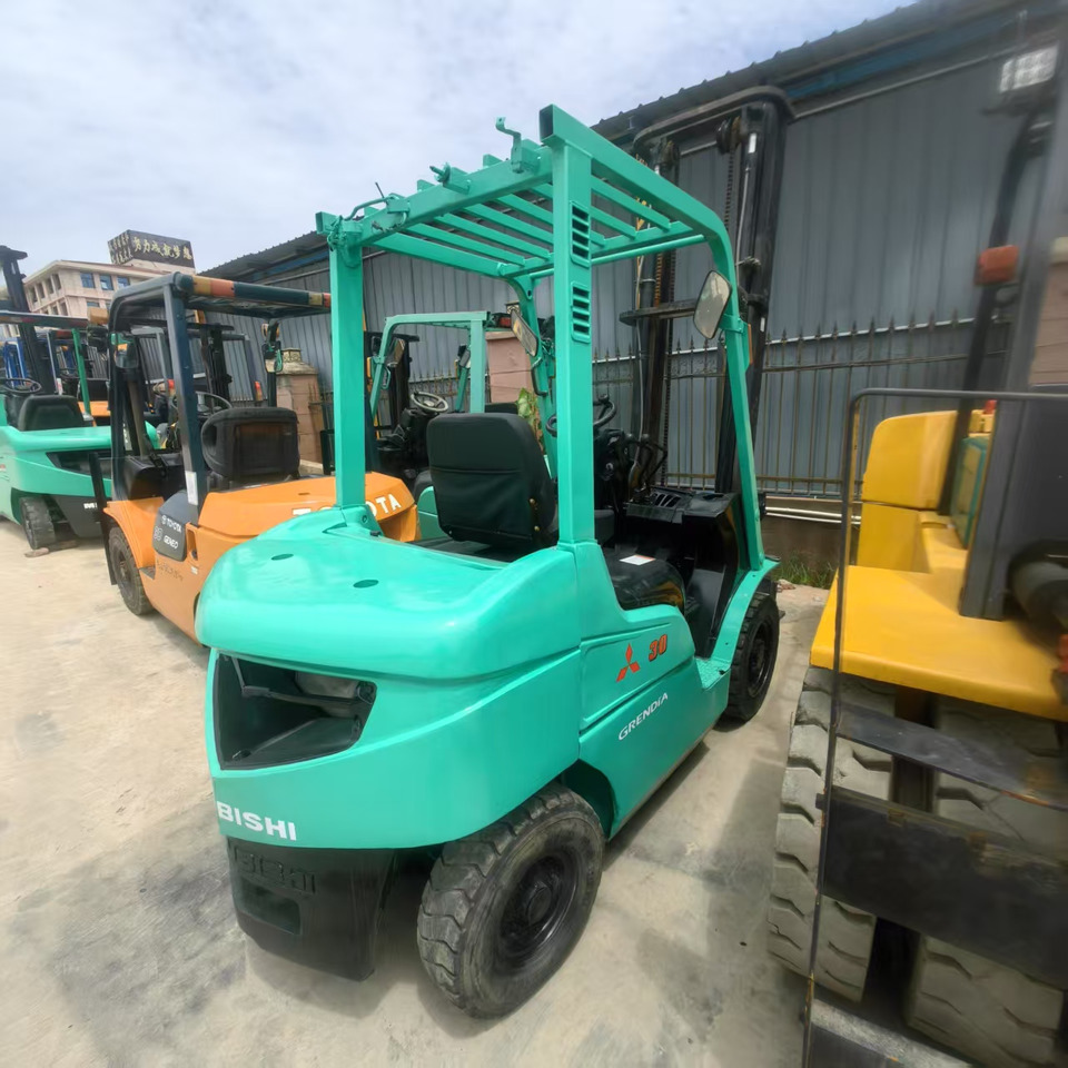 Mitsubishi FD30 - Diesel forklift: picture 4 Mitsubishi FD30 - Diesel forklift: picture 4