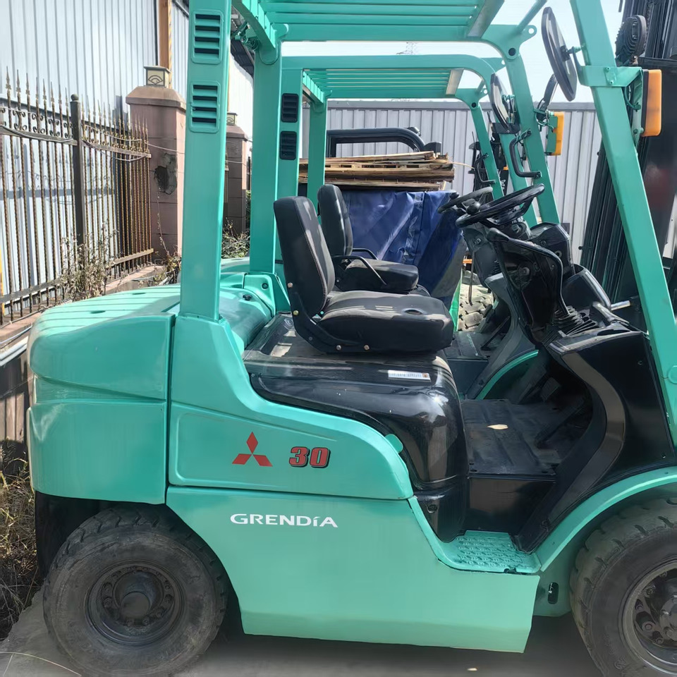 Mitsubishi FD30 - Diesel forklift: picture 5 Mitsubishi FD30 - Diesel forklift: picture 5