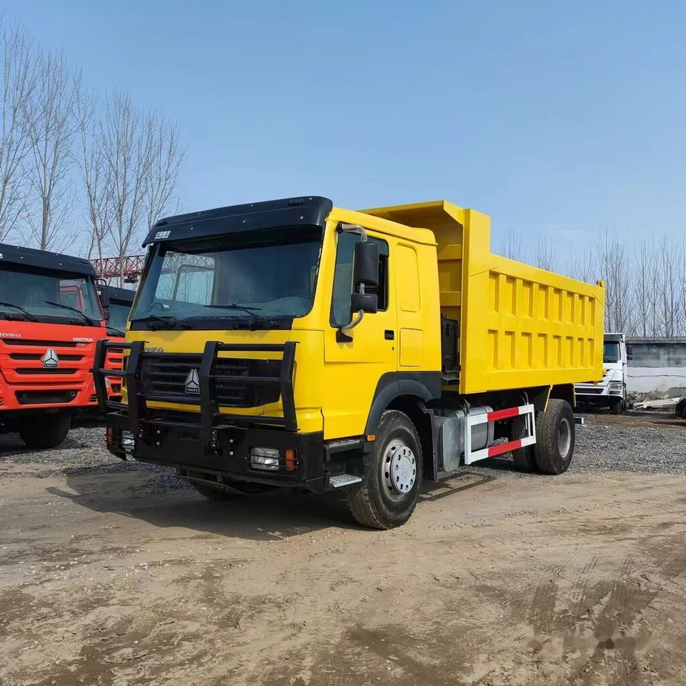 SINOTRUK HOWO 4x2 - Tipper: picture 1 SINOTRUK HOWO 4x2 - Tipper: picture 1