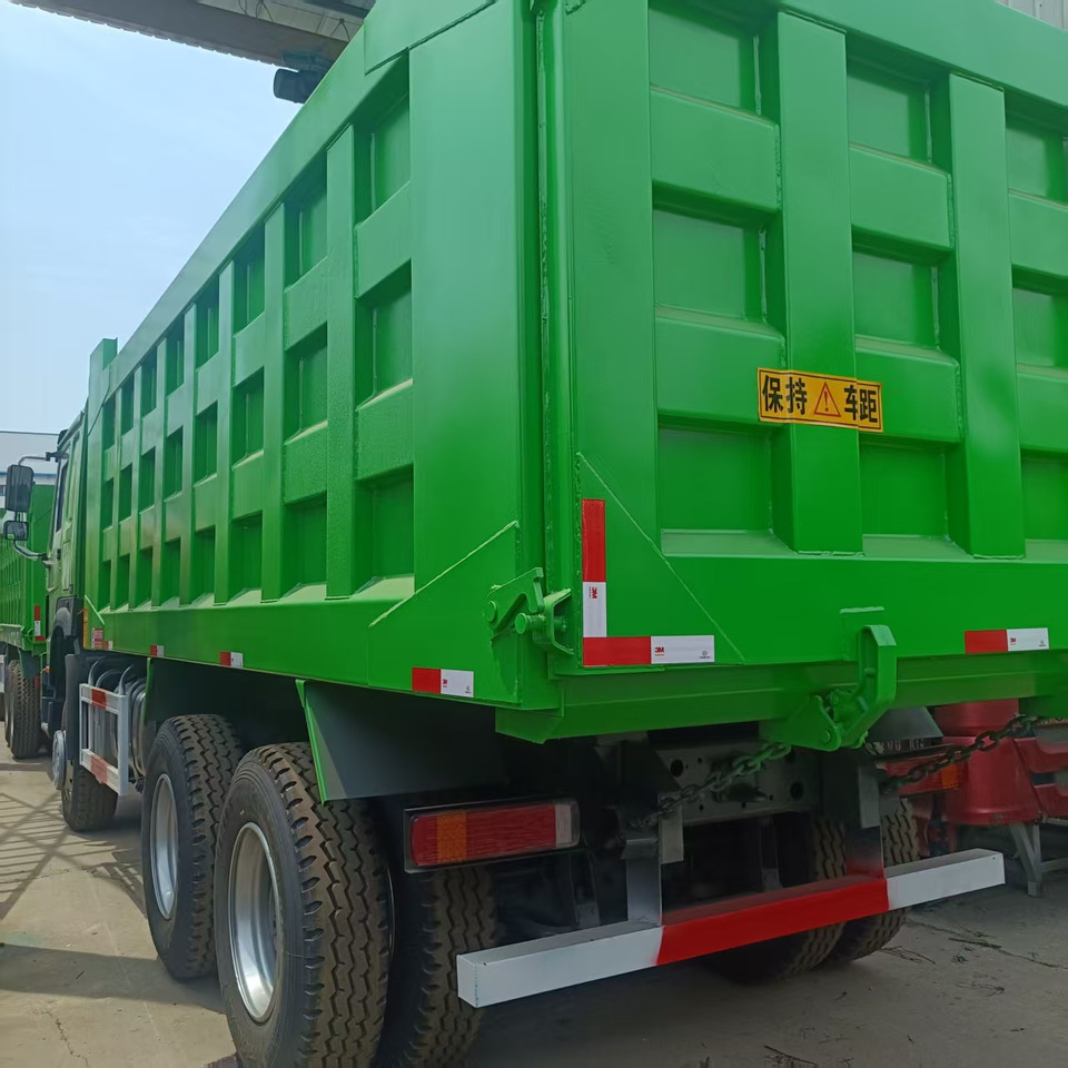 SINOTRUK HOWO 6x4 - Tipper: picture 3 SINOTRUK HOWO 6x4 - Tipper: picture 3