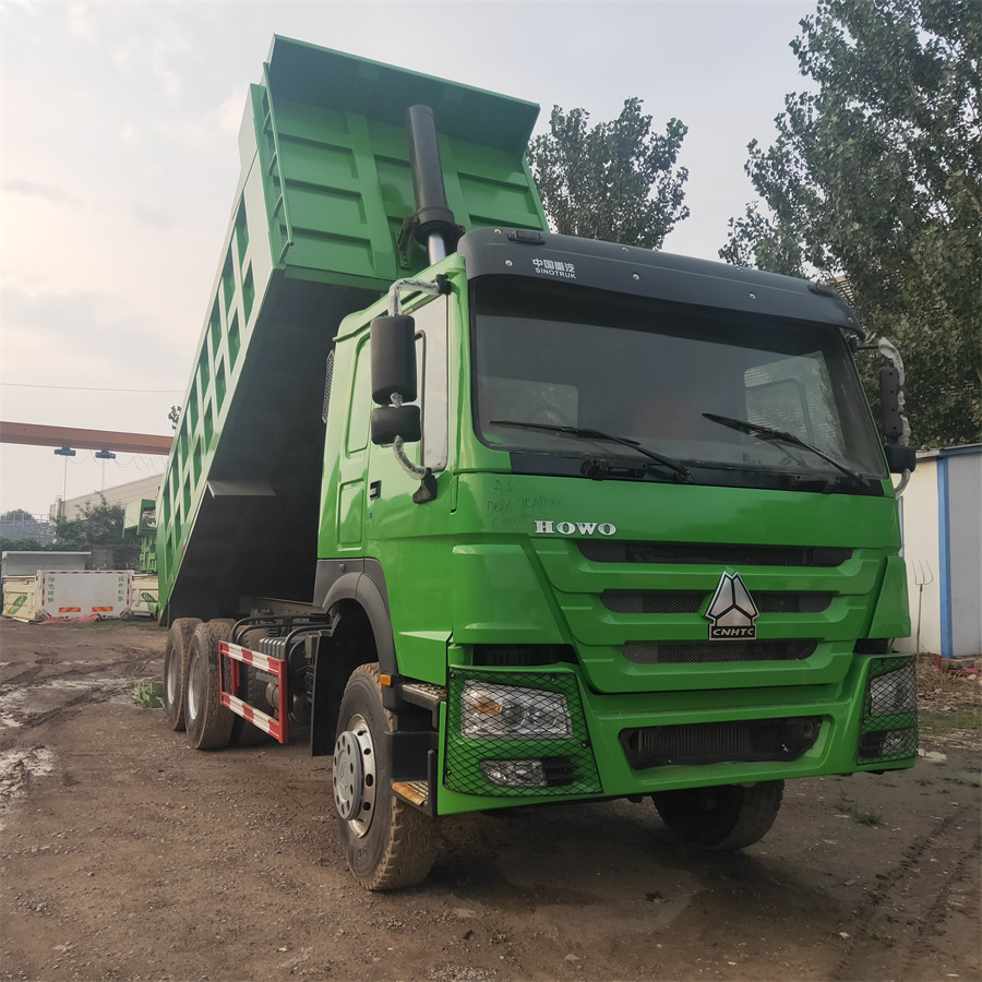 SINOTRUK HOWO - Tipper: picture 2 SINOTRUK HOWO - Tipper: picture 2