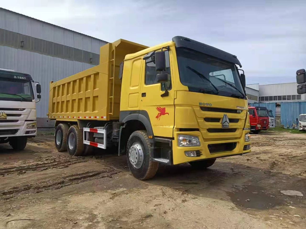 SINOTRUK HOWO - Tipper: picture 1 SINOTRUK HOWO - Tipper: picture 1