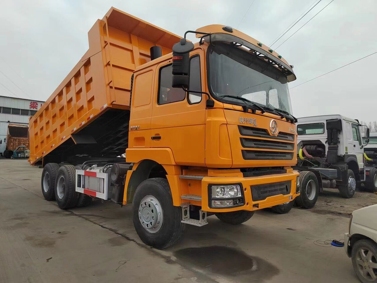Tipper Shacman F3000: picture 6