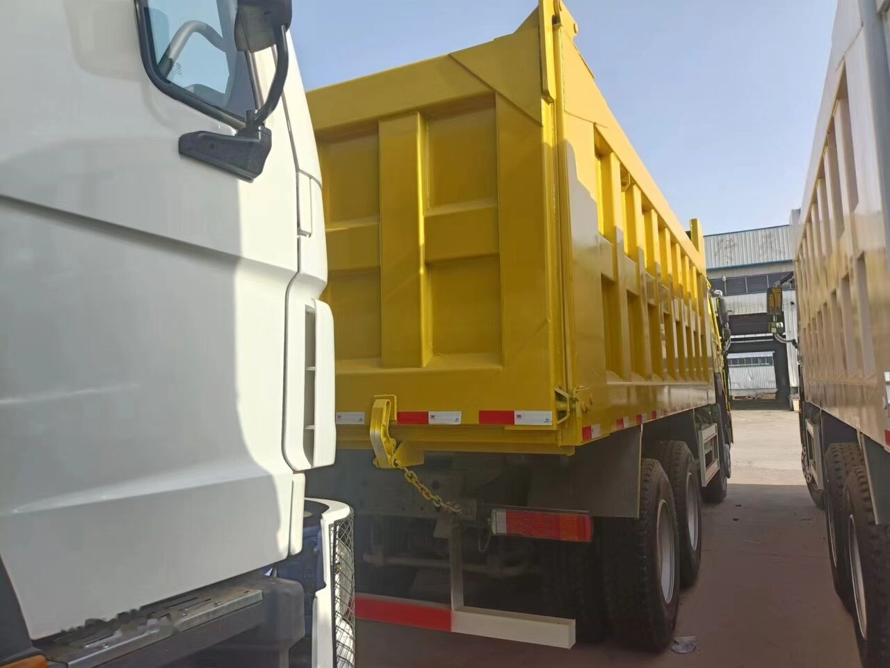 Sinotruk Howo 375 - Tipper: picture 3 Sinotruk Howo 375 - Tipper: picture 3