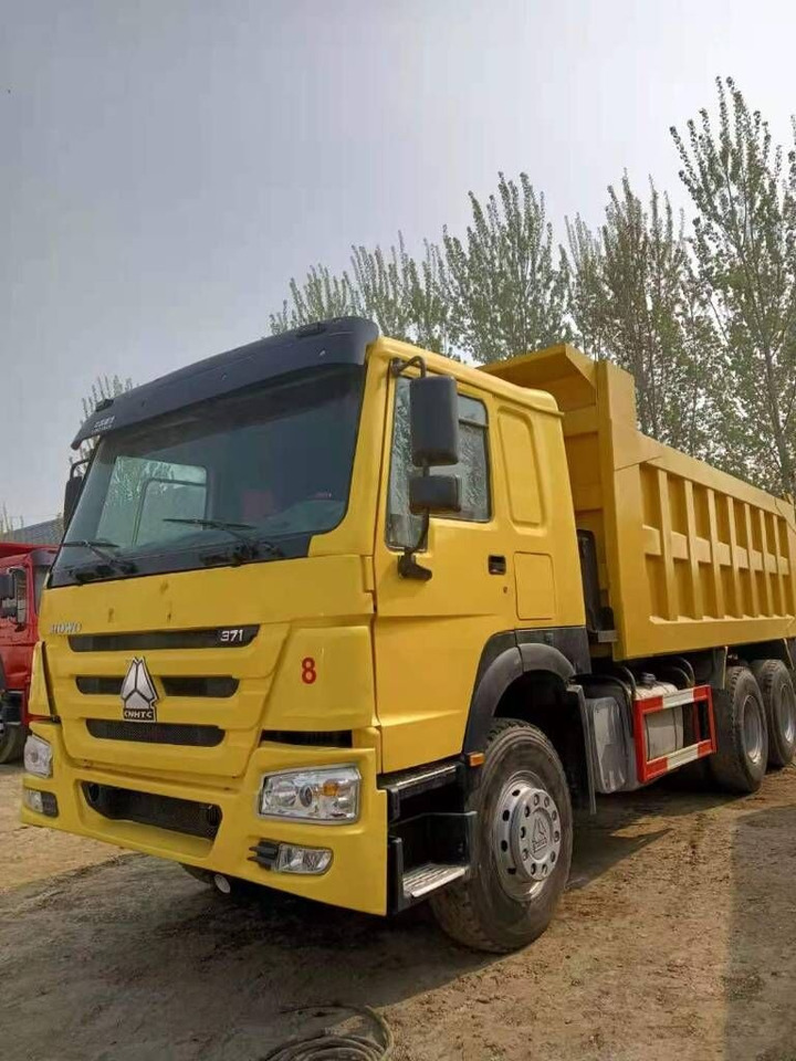 Sinotruk Howo - Tipper: picture 1 Sinotruk Howo - Tipper: picture 1