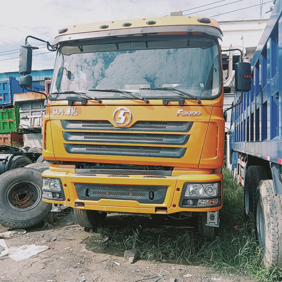 SHACMAN F3000 - Tractor unit: picture 1 SHACMAN F3000 - Tractor unit: picture 1