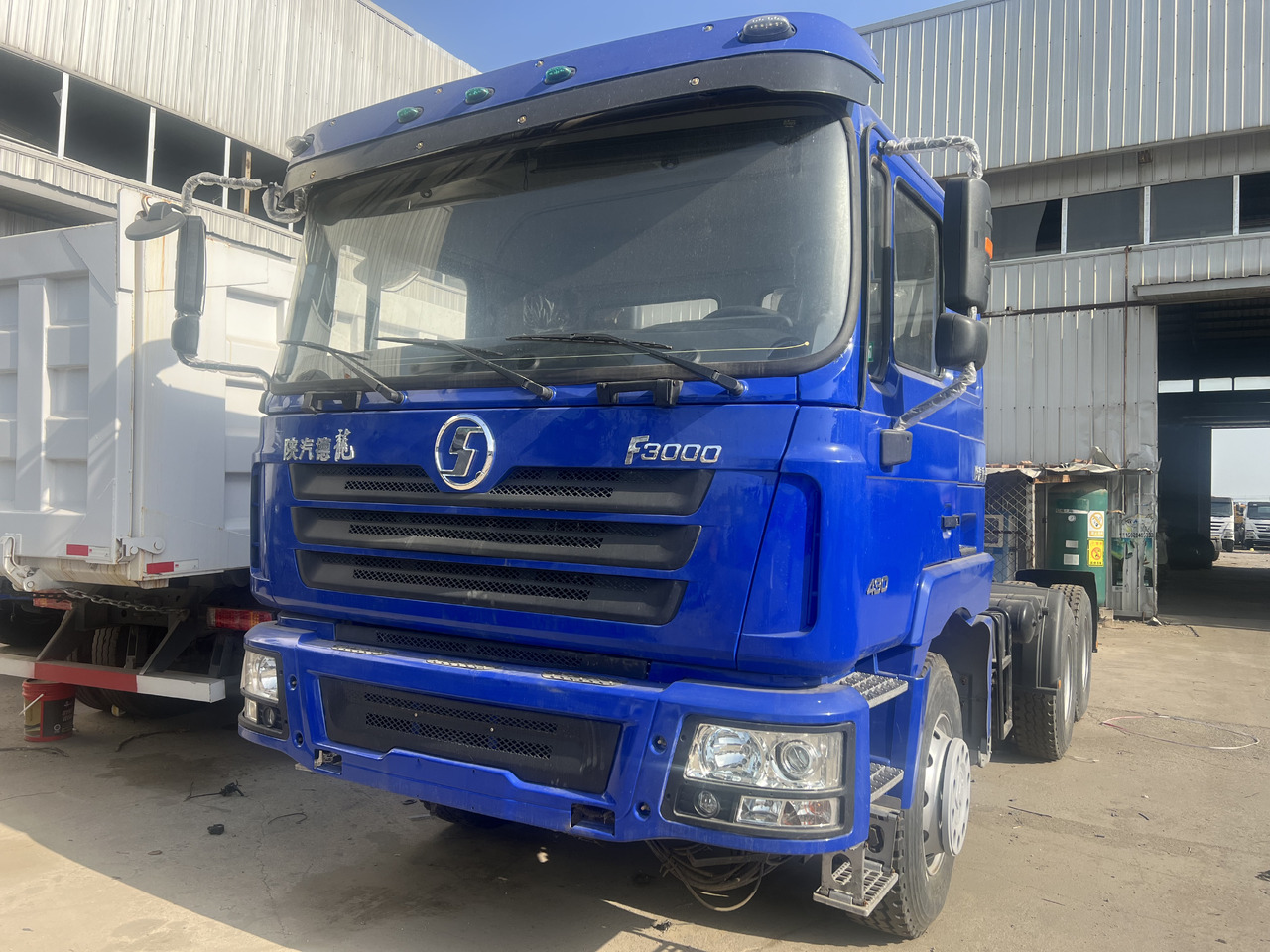 Shacman F3000 - Tractor unit: picture 1 Shacman F3000 - Tractor unit: picture 1