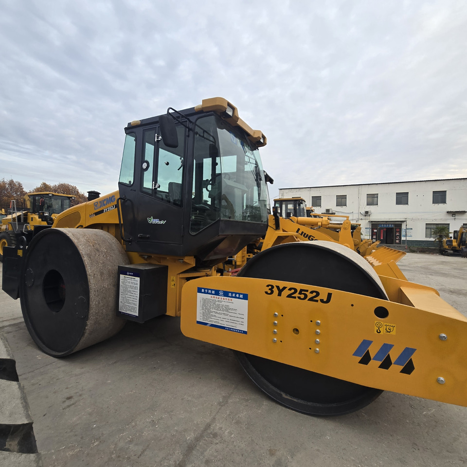 XCMG 3Y252J - Road roller: picture 4 XCMG 3Y252J - Road roller: picture 4