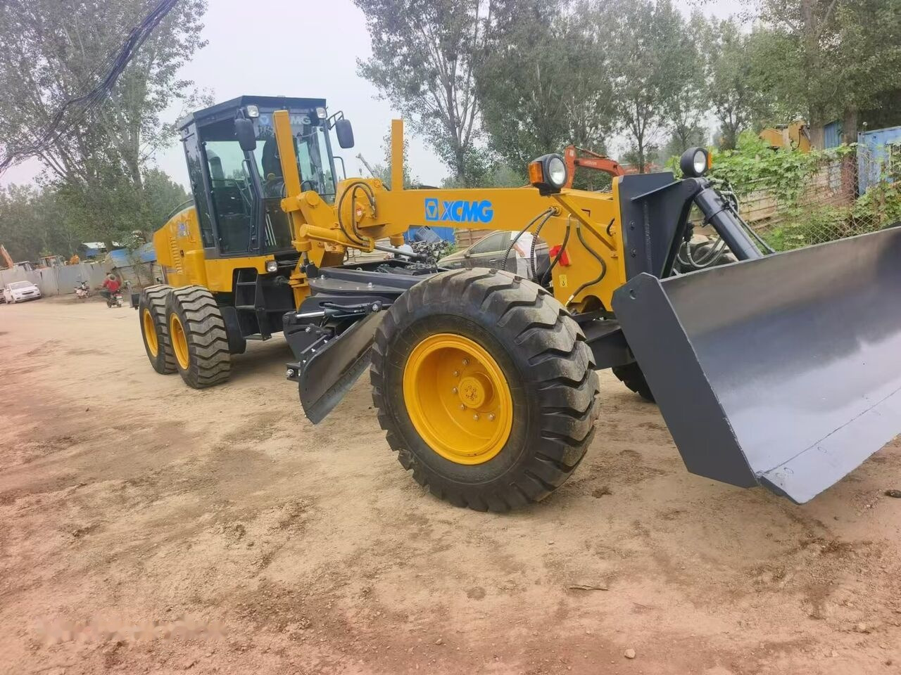 XCMG GR1803 - Grader: picture 1 XCMG GR1803 - Grader: picture 1