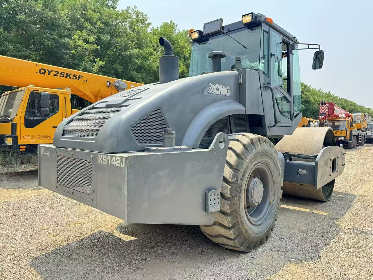 XCMG XS142J - Road roller: picture 2 XCMG XS142J - Road roller: picture 2