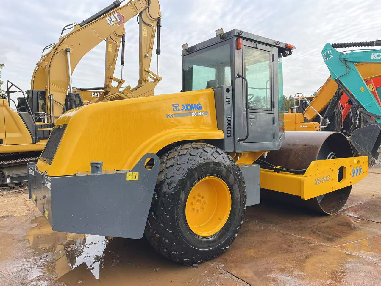 XCMG XS143 - Compactor: picture 4 XCMG XS143 - Compactor: picture 4