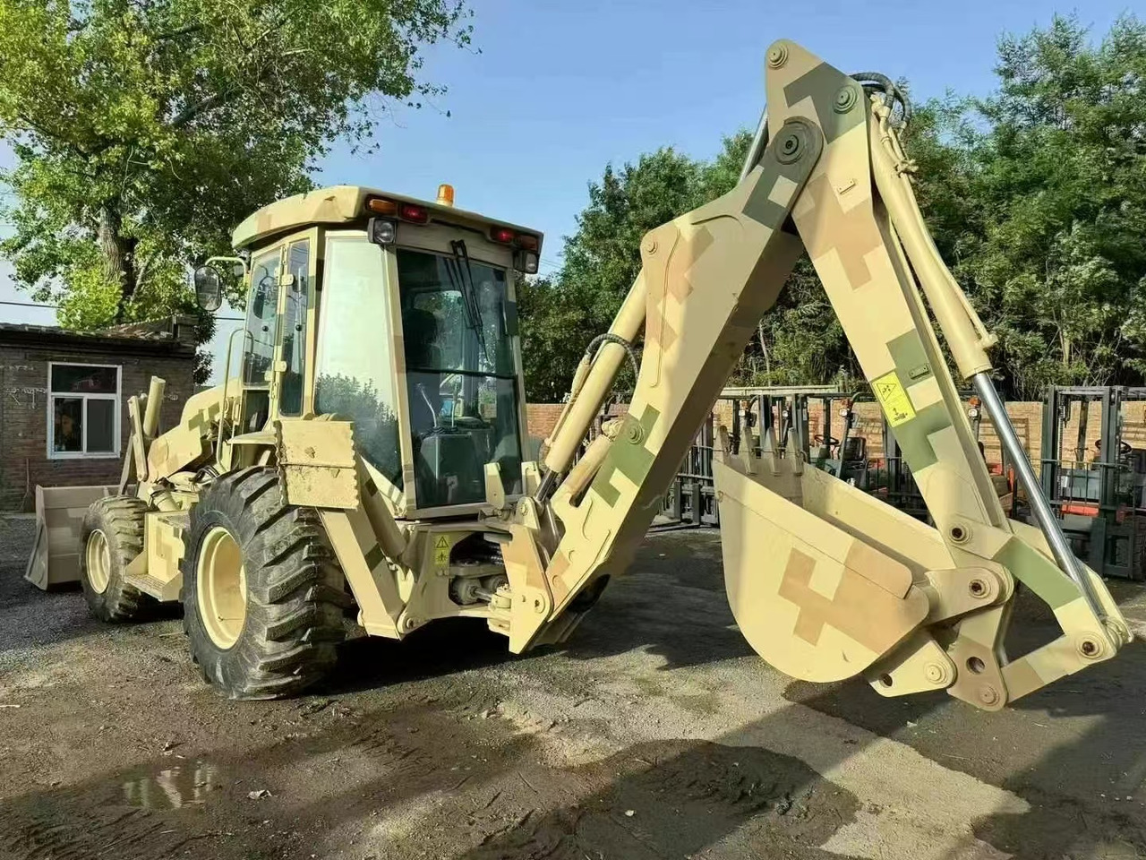 XCMG XT870K - Backhoe loader: picture 3 XCMG XT870K - Backhoe loader: picture 3