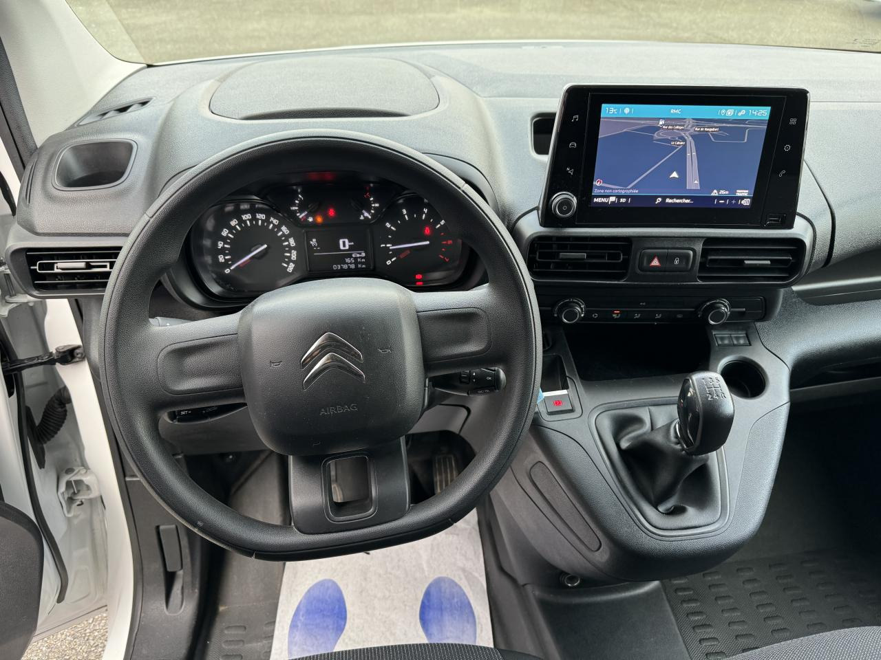 CITROEN BERLINGO M 650KG 1.5 HDI 100CH 2 PLACES - Panel van: picture 4 CITROEN BERLINGO M 650KG 1.5 HDI 100CH 2 PLACES - Panel van: picture 4