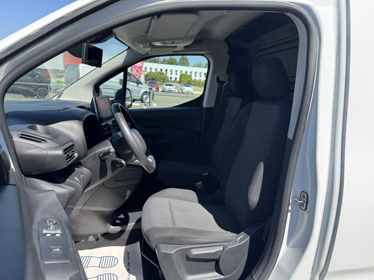 Citroen Berlingo M 650KG BLUEHDI 100 S&S DRIVER - Small van: picture 4 Citroen Berlingo M 650KG BLUEHDI 100 S&S DRIVER - Small van: picture 4