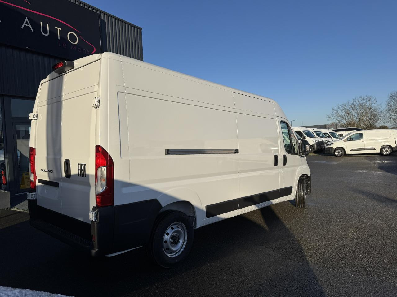 FIAT Ducato Tôlé 3.3 L H2 2.2 - 140ch - Panel van: picture 5 FIAT Ducato Tôlé 3.3 L H2 2.2 - 140ch - Panel van: picture 5