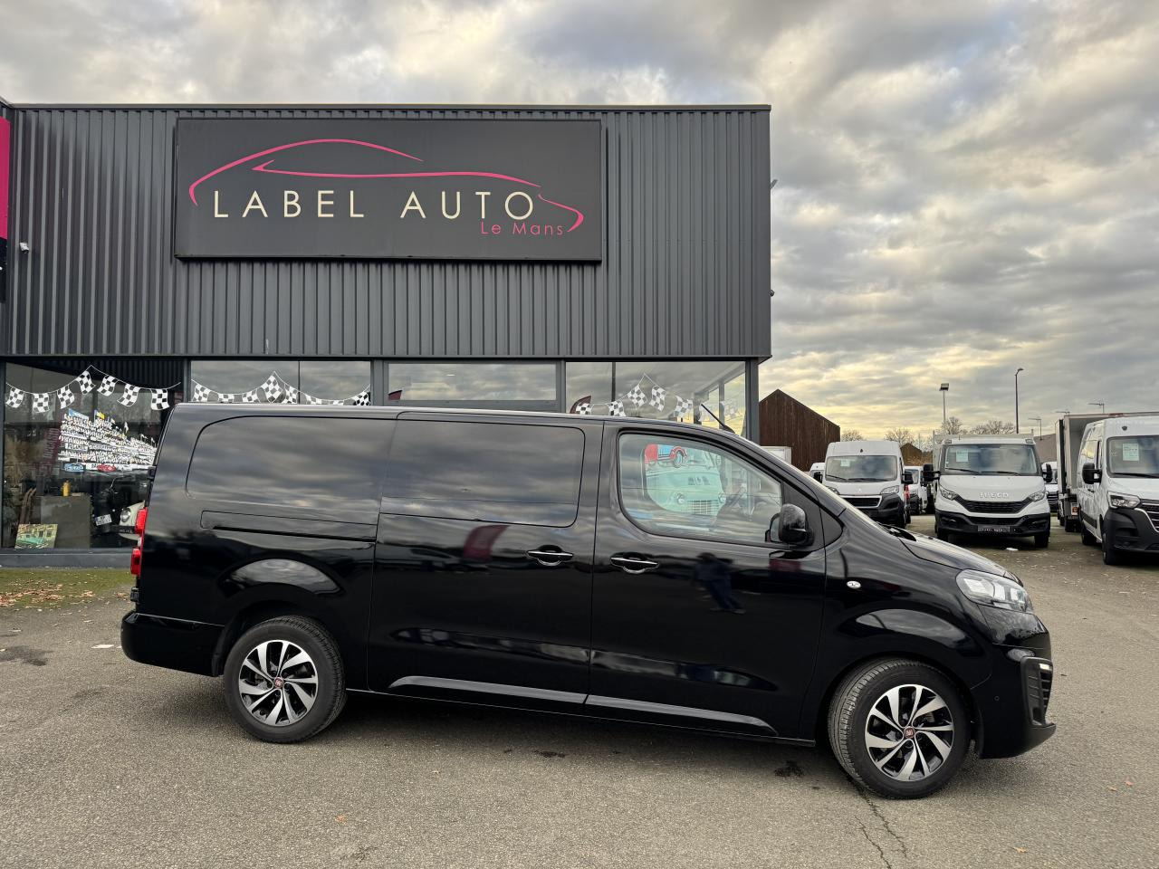 FIAT Scudo XL 2.0 BlueHDi - 180 S&S - BVA Cabine Approfondie 6 PLACES - Combi van: picture 1 FIAT Scudo XL 2.0 BlueHDi - 180 S&S - BVA Cabine Approfondie 6 PLACES - Combi van: picture 1