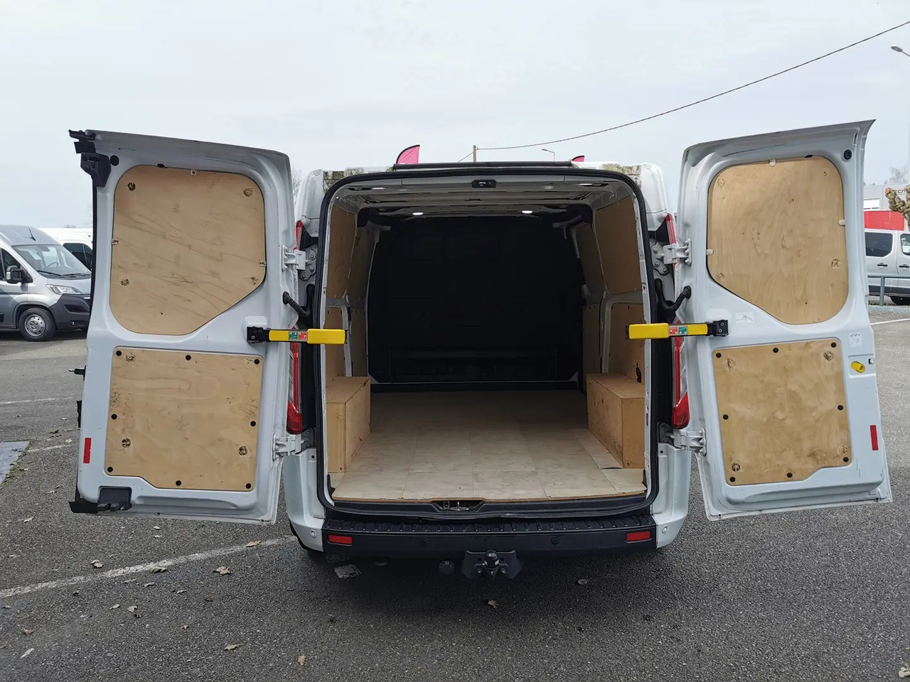 Ford Transit Custom 300 L2H1 2.0 ECOBLUE 130 TREND BUSINESS 7CV - Panel van: picture 3 Ford Transit Custom 300 L2H1 2.0 ECOBLUE 130 TREND BUSINESS 7CV - Panel van: picture 3