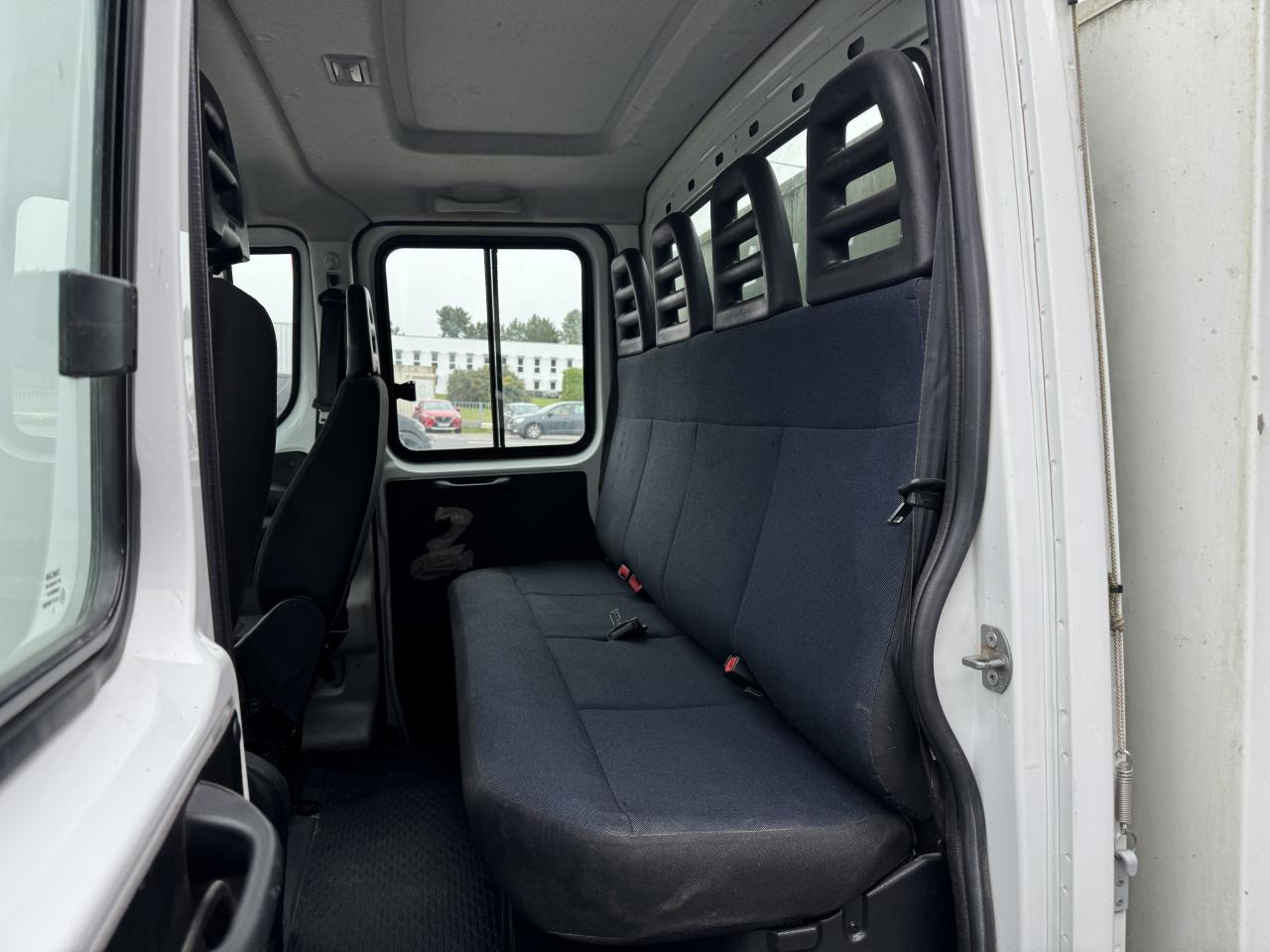 IVECO daily 35C14 BENNE COFFRE DOUBLE CABINE 6 places - Tipper van: picture 5 IVECO daily 35C14 BENNE COFFRE DOUBLE CABINE 6 places - Tipper van: picture 5