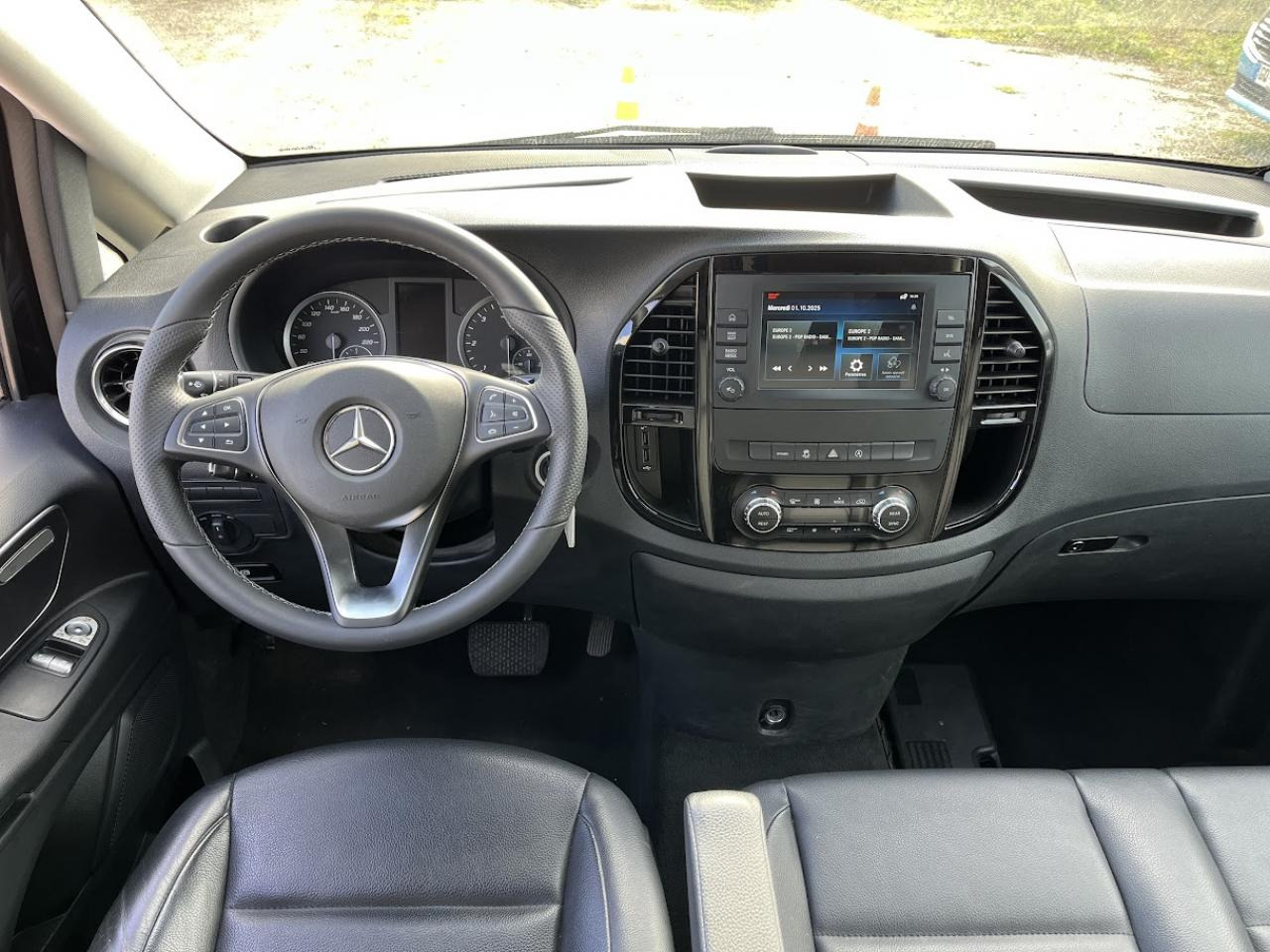 MERCEDES Vito Tourer Extra Long 3.2t 114 CDI BlueEfficiency - BVA 9G-Tronic TOURER - BM 447 Extra Long First - Passenger van: picture 3 MERCEDES Vito Tourer Extra Long 3.2t 114 CDI BlueEfficiency - BVA 9G-Tronic TOURER - BM 447 Extra Long First - Passenger van: picture 3