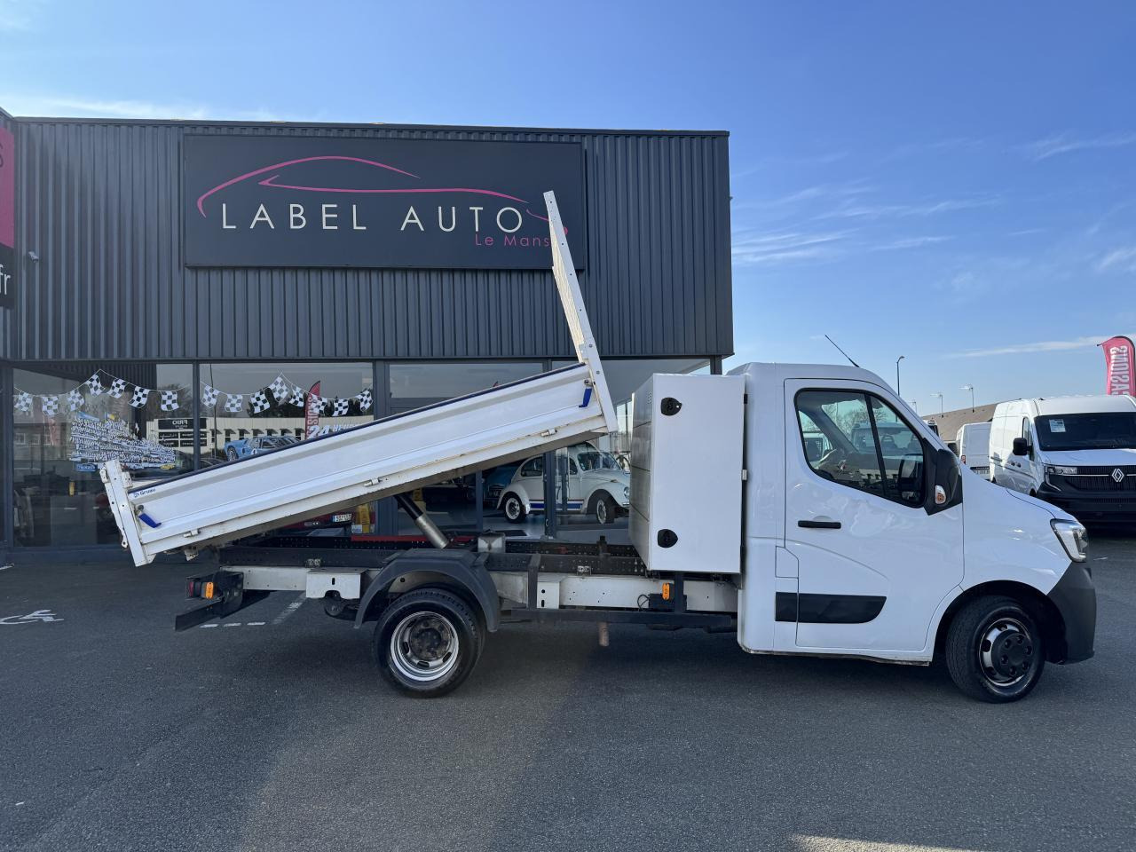 Renault Master 3T5 BENNE COFFRE RJ 2.3DCI130CH PROPULSION - Other machinery: picture 1 Renault Master 3T5 BENNE COFFRE RJ 2.3DCI130CH PROPULSION - Other machinery: picture 1