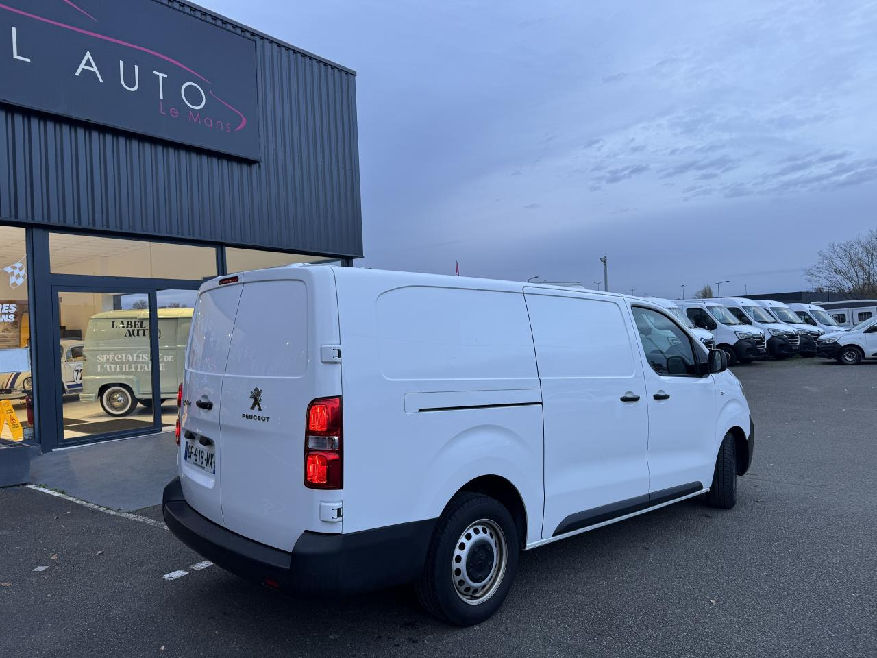 PEUGEOT EXPERT LONG 2.0 HDI 145CH ASPHALT - Panel van: picture 5 PEUGEOT EXPERT LONG 2.0 HDI 145CH ASPHALT - Panel van: picture 5
