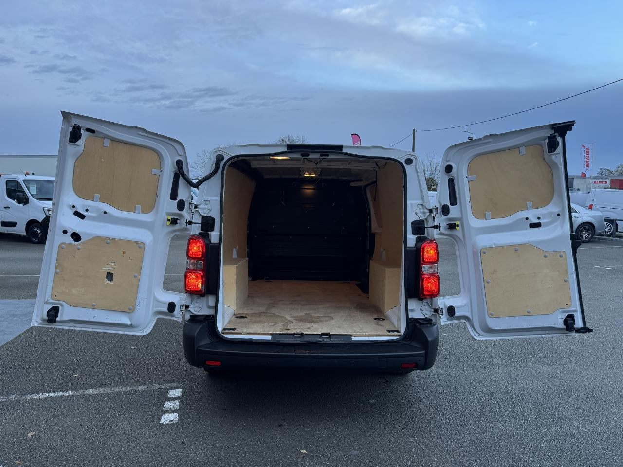 PEUGEOT EXPERT LONG 2.0 HDI 145CH ASPHALT - Panel van: picture 2 PEUGEOT EXPERT LONG 2.0 HDI 145CH ASPHALT - Panel van: picture 2