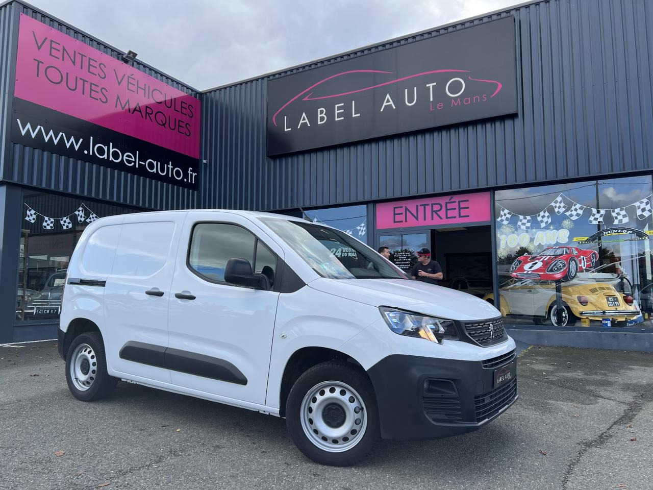 PEUGEOT PARTNER M 650KG 1.5 HDI 100CH ASPHALT 3 PLACES - Panel van: picture 1 PEUGEOT PARTNER M 650KG 1.5 HDI 100CH ASPHALT 3 PLACES - Panel van: picture 1