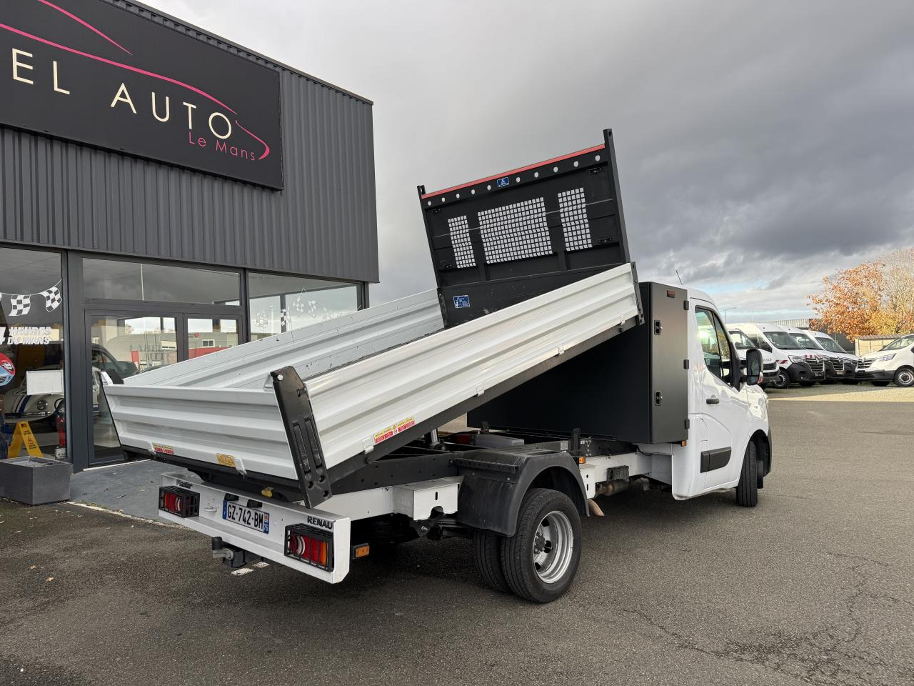 RENAULT MASTER 3T5 BENNE COFFRE RJ 2.3 DCI 130 CH PROPULSION - Tipper van: picture 5 RENAULT MASTER 3T5 BENNE COFFRE RJ 2.3 DCI 130 CH PROPULSION - Tipper van: picture 5