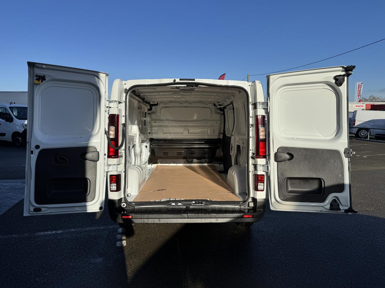 RENAULT Trafic L2H1 3000 Kg 2.0 Blue dCi - 150 2025 III FOURGON Fourgon Advance L2H1 PHASE 3 - Panel van: picture 3 RENAULT Trafic L2H1 3000 Kg 2.0 Blue dCi - 150 2025 III FOURGON Fourgon Advance L2H1 PHASE 3 - Panel van: picture 3