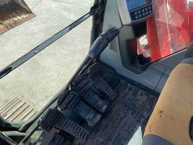 Crawler excavator Doosan DX 235 LC: picture 24