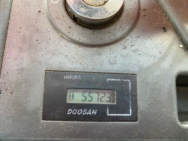 Crawler excavator Doosan DX 235 LC: picture 27