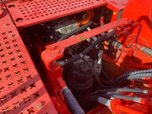 Crawler excavator Doosan DX 235 LC: picture 16