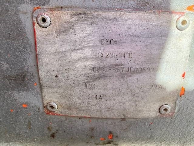 Crawler excavator Doosan DX 235 LC: picture 23