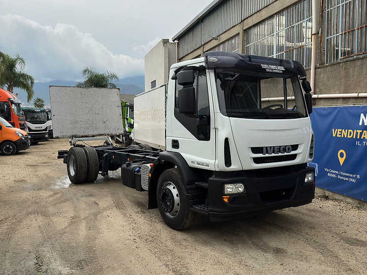 Cab chassis truck EUROCARGO 180 PASSO VARIABILE: picture 1