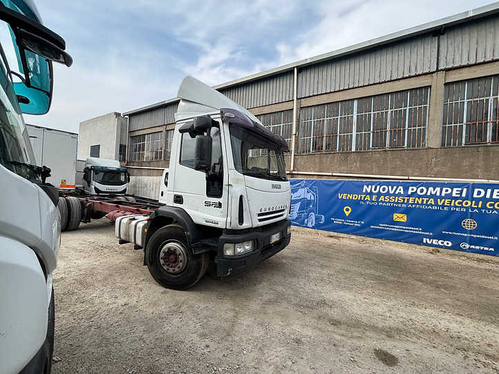 Eurocargo 180e28 - Cab chassis truck: picture 5 Eurocargo 180e28 - Cab chassis truck: picture 5