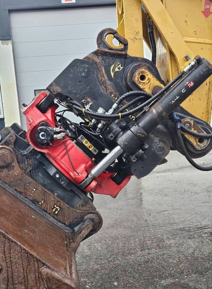 Crawler excavator CAT 320 EL RR: picture 20