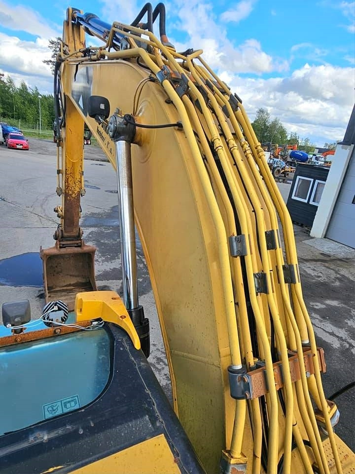 CAT 323 D L  leasing CAT 323 D L: picture 15