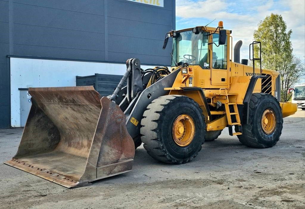 Volvo L 180 E - Wheel loader: picture 2 Volvo L 180 E - Wheel loader: picture 2