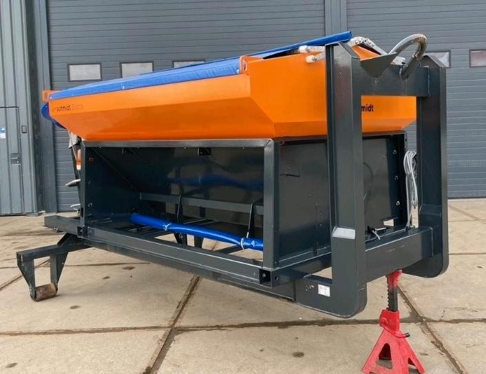Neuwertiger Schmidt Stratos S30-27 VEP-490 Salzstreuer für Hakenlift Abrollcontainer Streuautomat Winterdienst Streusilo für LKW - Sand/ Salt spreader: picture 1 Neuwertiger Schmidt Stratos S30-27 VEP-490 Salzstreuer für Hakenlift Abrollcontainer Streuautomat Winterdienst Streusilo für LKW - Sand/ Salt spreader: picture 1