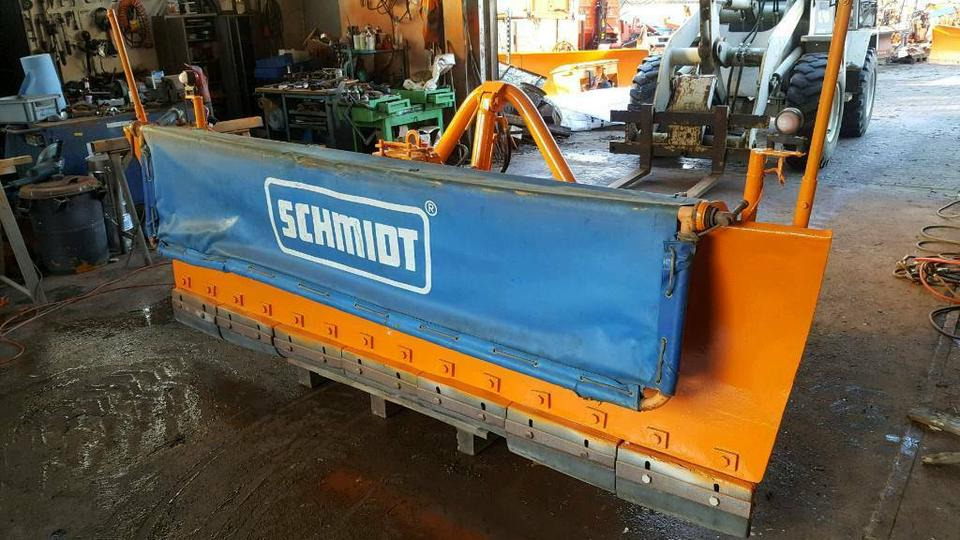 Schneepflug Schmidt Beilhack Winterdienst Schneeschild Unimog - Snow plough: picture 3 Schneepflug Schmidt Beilhack Winterdienst Schneeschild Unimog - Snow plough: picture 3