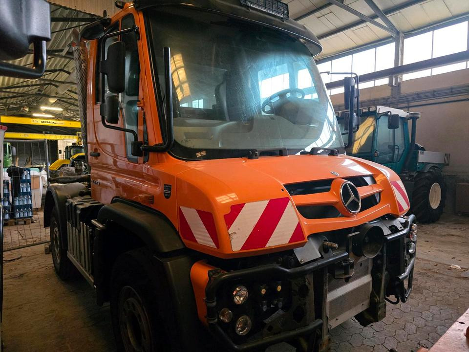 Unimog U423 EAS NKS-Z-UGE-43 Mercedes-Benz 405/10 405/12 UGE Mercedes-Benz U 318 323 327 423 427 429 430 EasyDrive Variopilot - Cab chassis truck, Municipal/ Special vehicle: picture 3 Unimog U423 EAS NKS-Z-UGE-43 Mercedes-Benz 405/10 405/12 UGE Mercedes-Benz U 318 323 327 423 427 429 430 EasyDrive Variopilot - Cab chassis truck, Municipal/ Special vehicle: picture 3