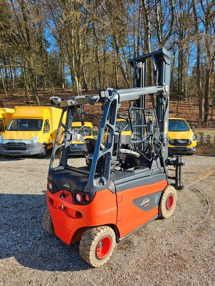 Linde E25 R Roadster , 6.880mm Hubhöhe, StVZO hydr. Zi - Electric forklift: picture 3 Linde E25 R Roadster , 6.880mm Hubhöhe, StVZO hydr. Zi - Electric forklift: picture 3